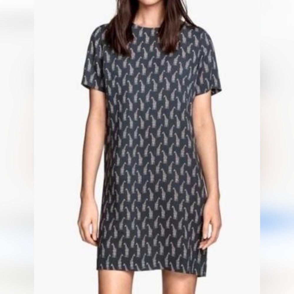 H&M Giraffe Print Dress Women's 8 Gray Casual Comfy Retro Boho Artsy Beach